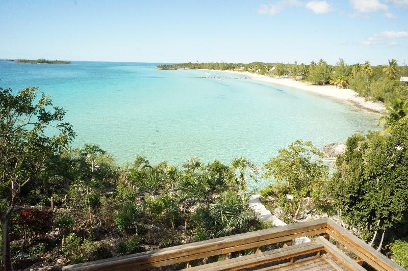 Island Seaside Suites Eleuthera Exterior photo